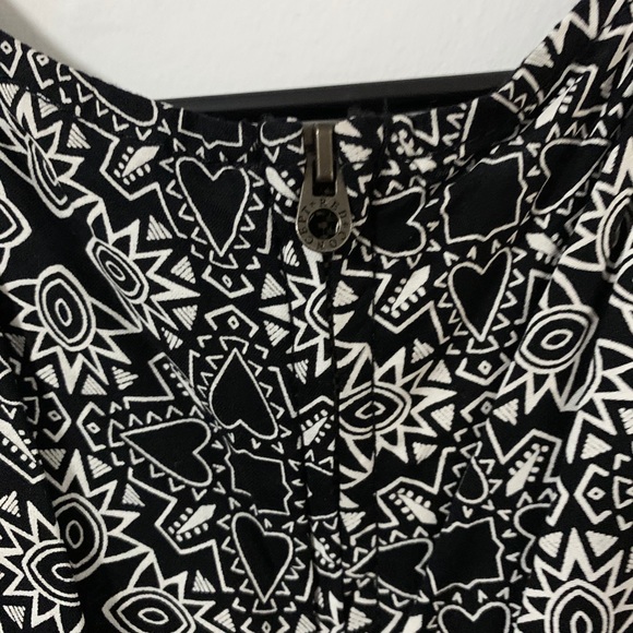 H&M Divided Cut Out Detail Geometric Print Dress - Picture 7 of 12